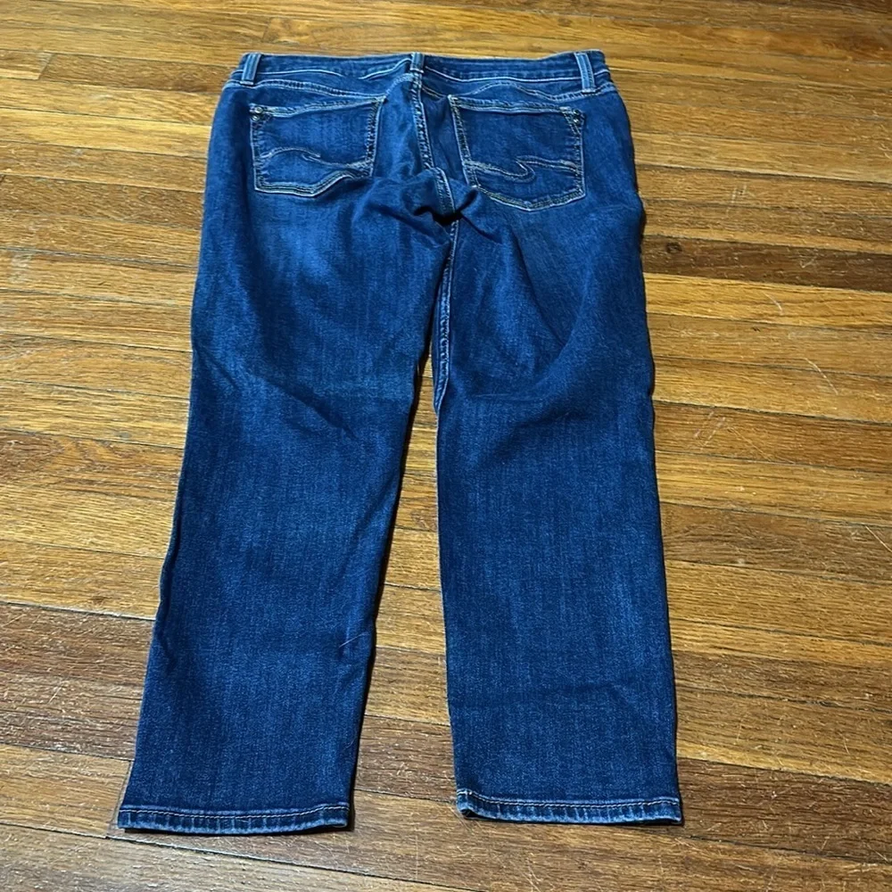 Silver Women’s “Suki” Skinny Crops, Sz 31 x 25 - Picture 3 of 4